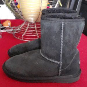 Girls size 1 Black Ugg Boots